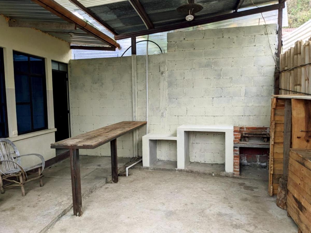 Tika' Aaj Mini-Hotel San Pedro La Laguna Dış mekan fotoğraf