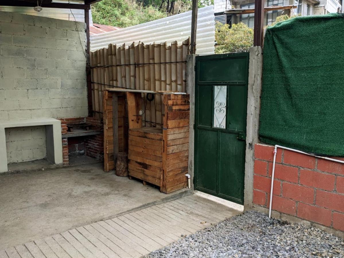 Tika' Aaj Mini-Hotel San Pedro La Laguna Dış mekan fotoğraf